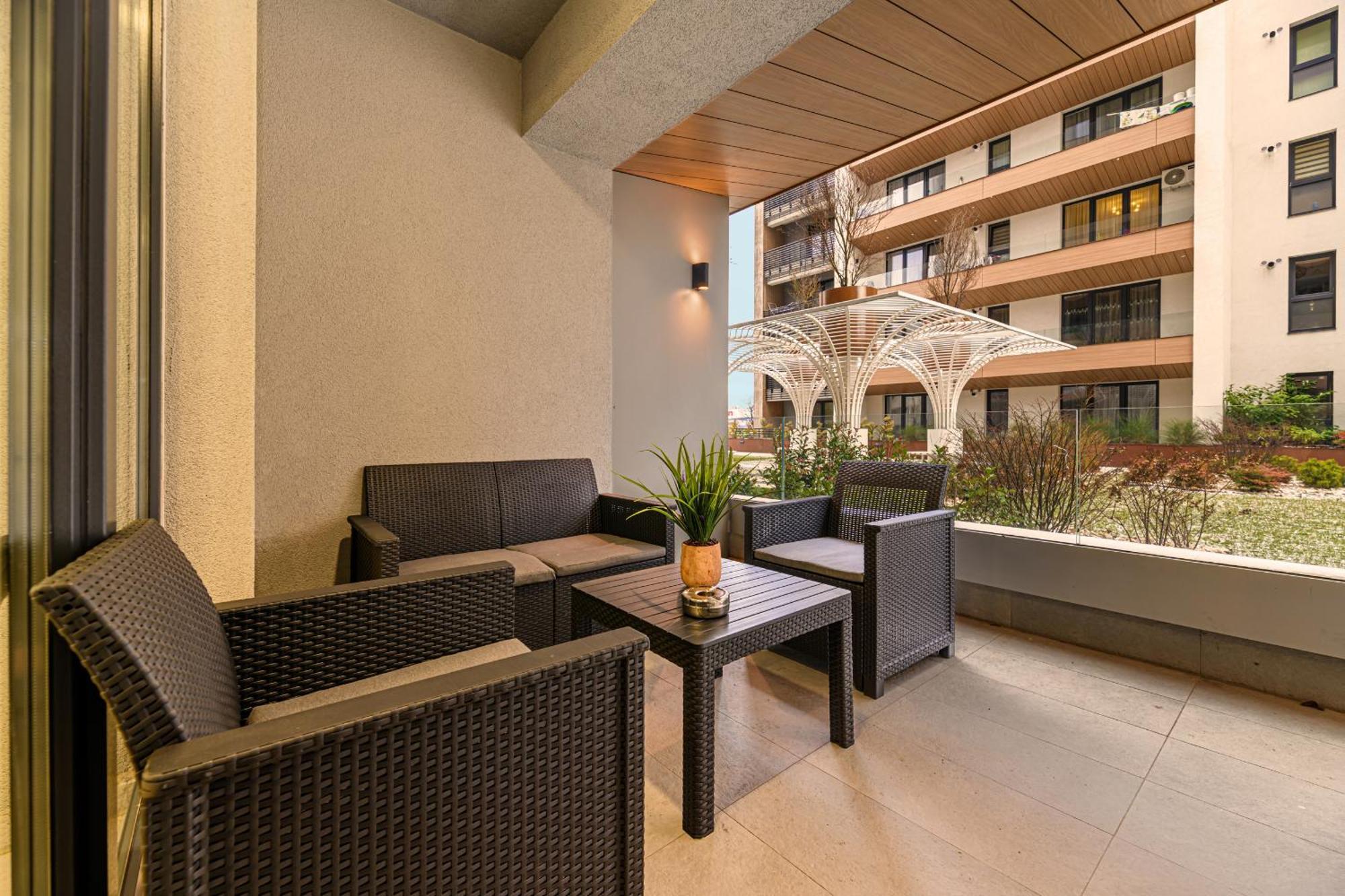 Luxury Landing Apartments Complex Qualis Braşov Exteriör bild